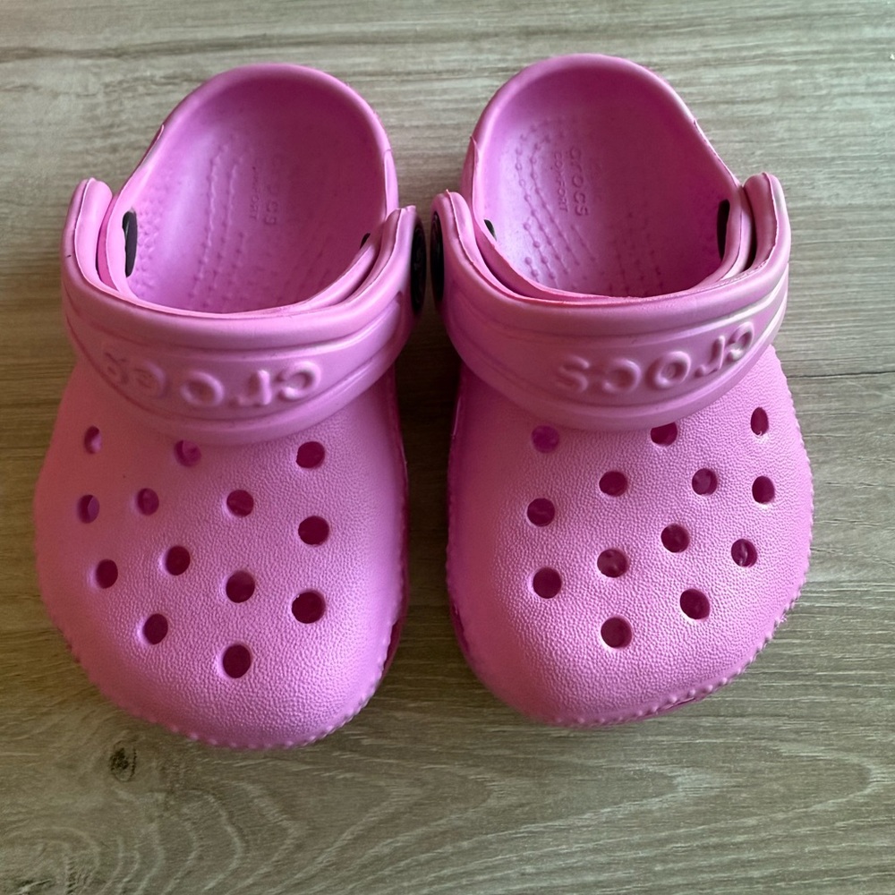 Pink Toddler Crocs Size 4C
